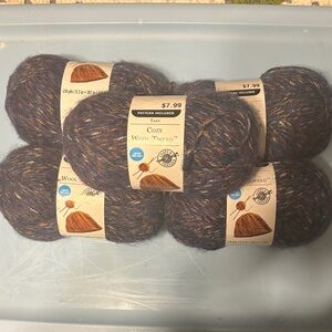 Cozy Wool Tweed Yarn bundle